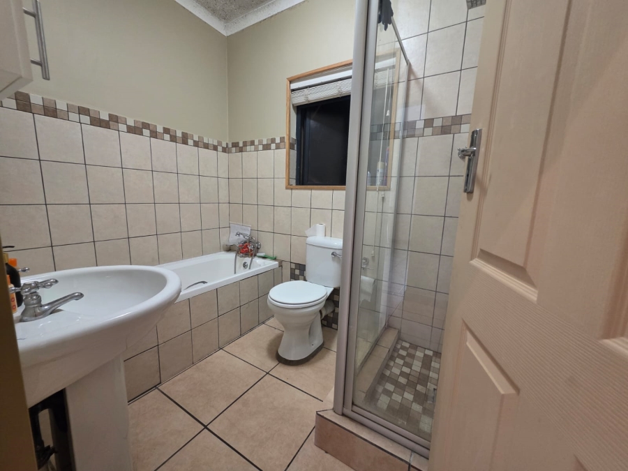 2 Bedroom Property for Sale in Die Bult North West